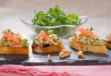 Walnut, Edamame, Grapefruit Bruschetta with Arugula Salad  Photo