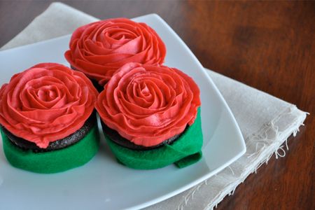 Vegan Chocolate Valentine Cupcakes