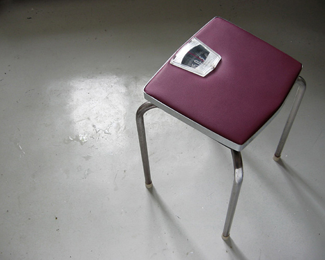 scale chair