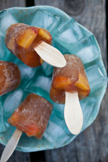 ginger-peach-iced-tea-popsicles-bottom