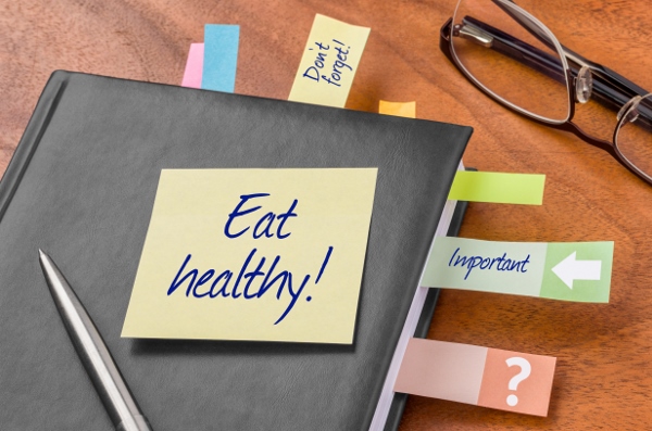 Planner with sticky note - Eat healthy