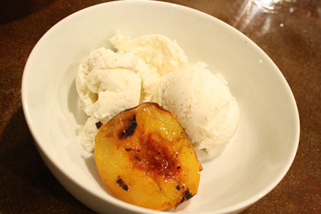 Grilled Peaches with Ice Cream